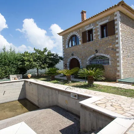 Alexander Is An Autonomous, Stone-built, With Fabulous Views Kambos (Messinia)