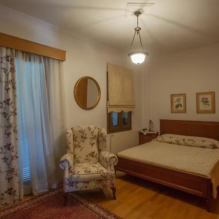 Alexander Is An Autonomous, Stone-built, With Fabulous Views Kambos (Messinia)